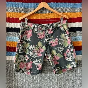 Sunday Work Clothes - Men’s Floral Jean Shorts